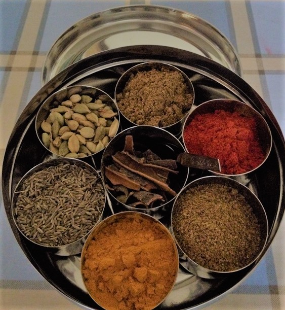Creating Aroma with spices with Bini Ludlow