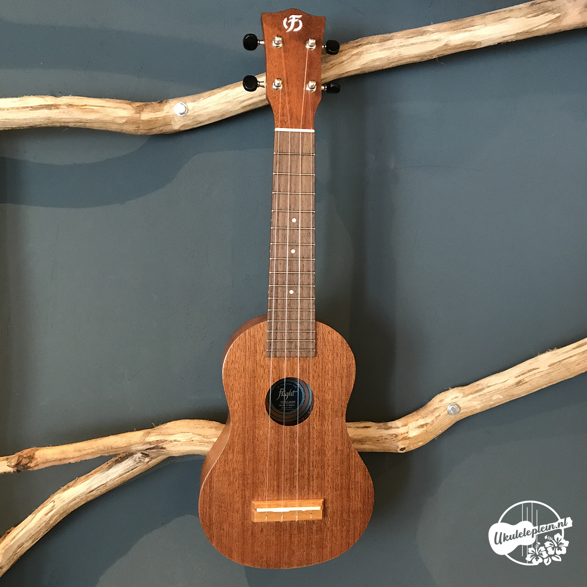 Flight WUS-3 ukulele