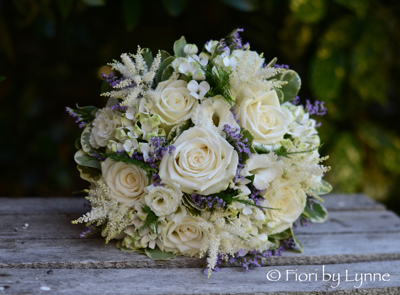 bouquet-white-rose,astilbe,bouvardia,lisianthus,lavender-limonium-ShabbyChic-style.jpg