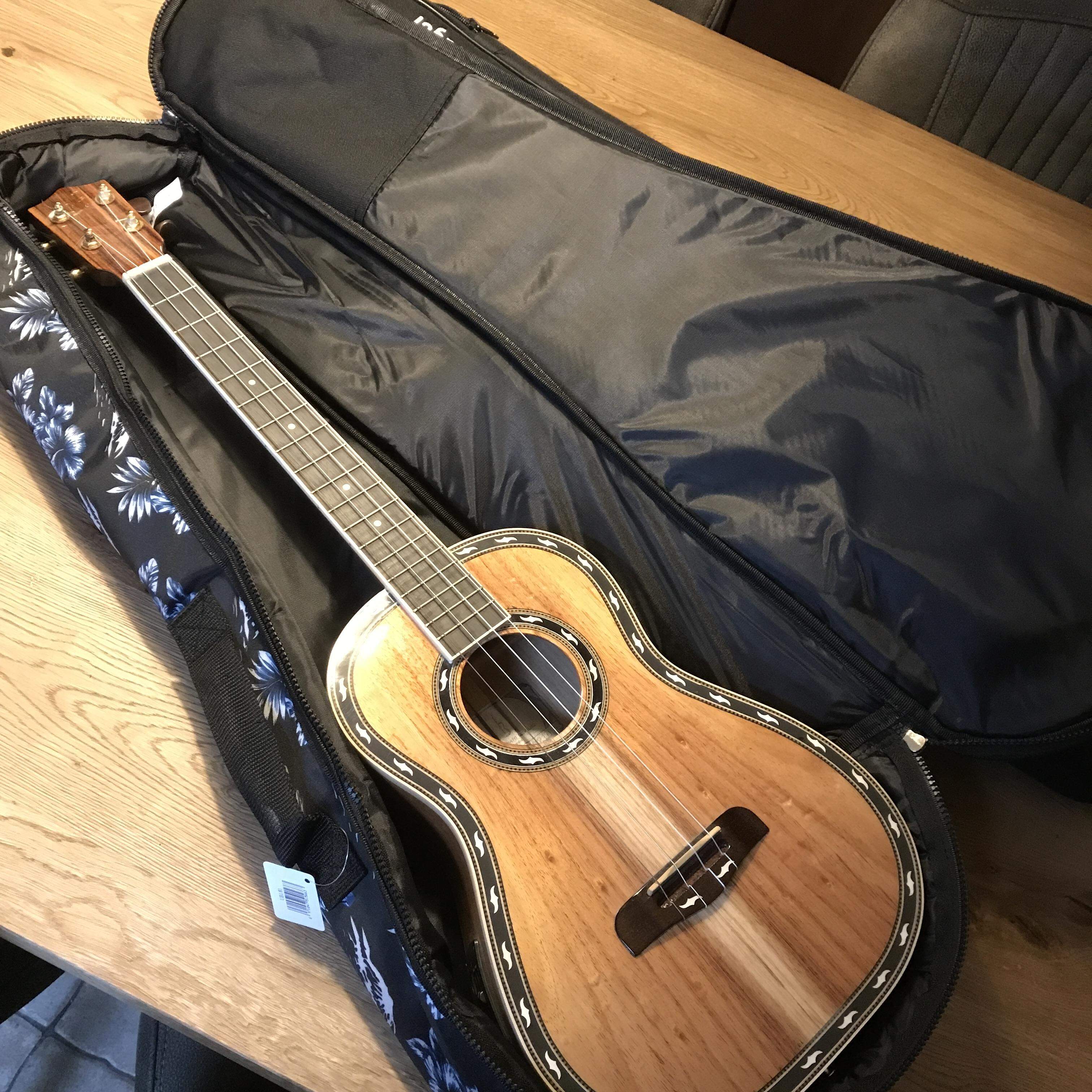 Gigbag ubass of bariton ukulele