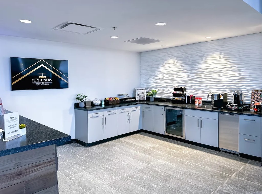 Flightserv opens new Trenton/KTTN facility