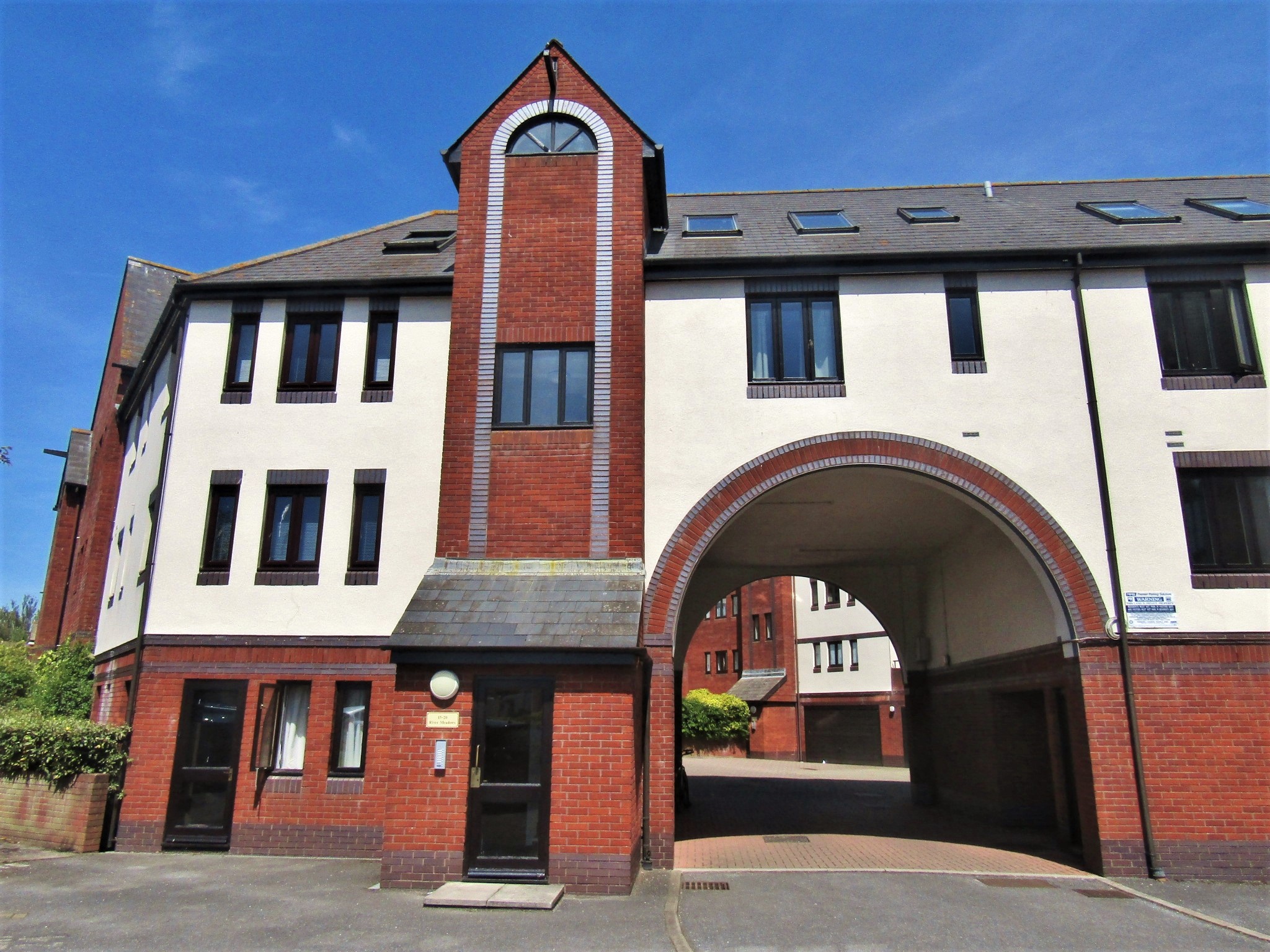 Ransoms Exeter 2 Bed Top Floor Apartment