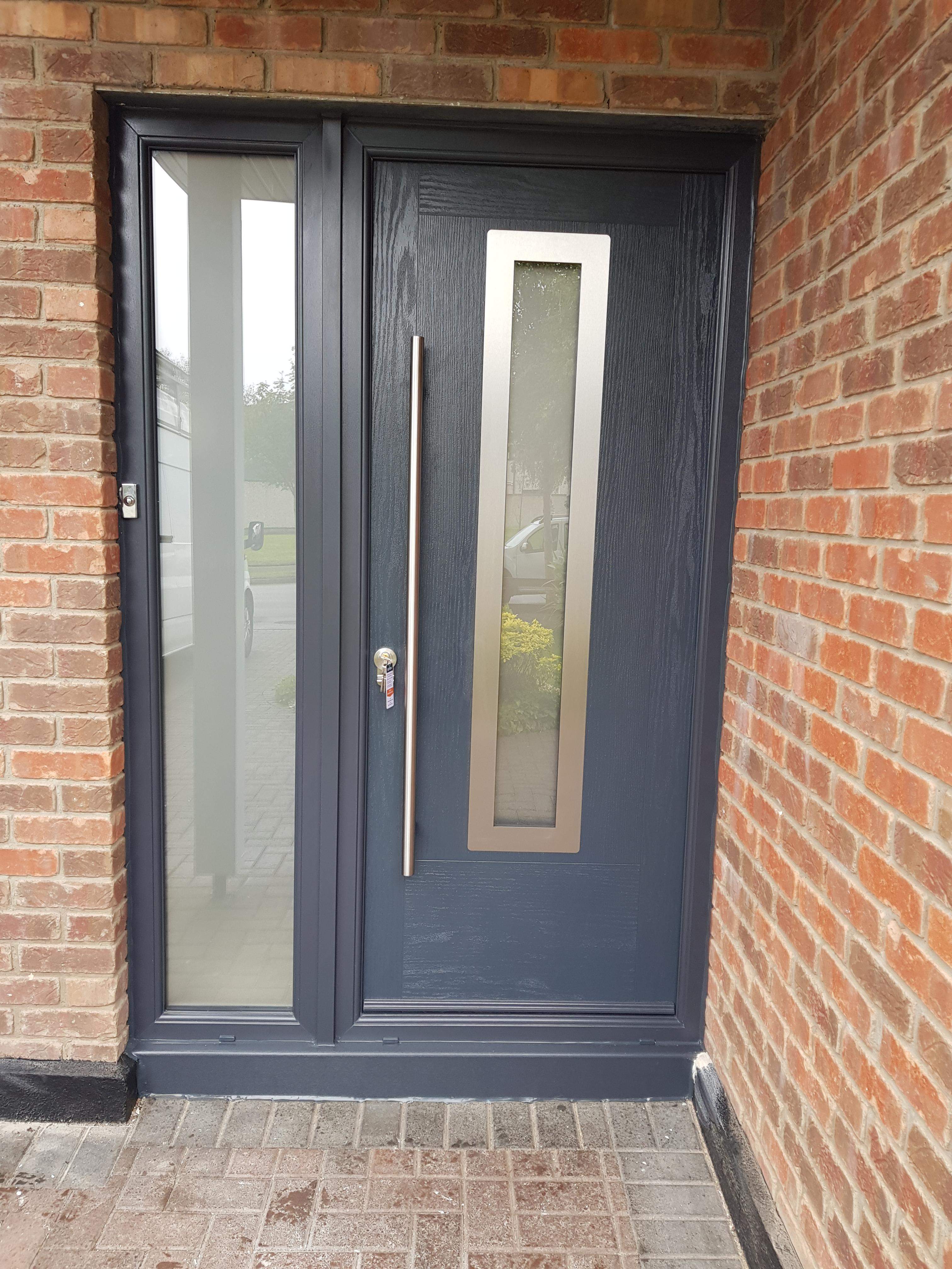 ANTHRACITE GREY MODO DOOR WITH SLAM LOCK WITH BAR HANDLE AND WAIST HIGH LOCK