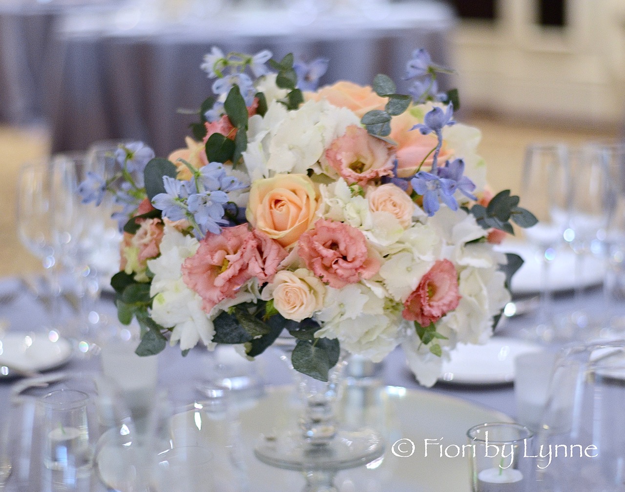 low-centrepiece,white,blue,peach-pink-summer-flowers-classic.jpg