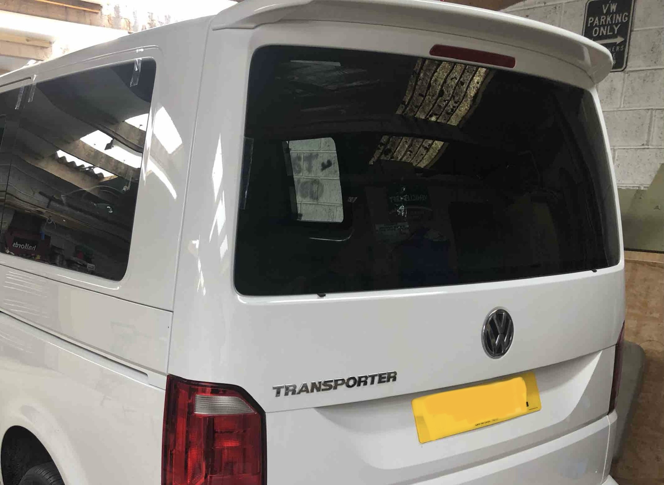 VW T6 Tailgate Window, Heated, No Wiper, Privacy Glass