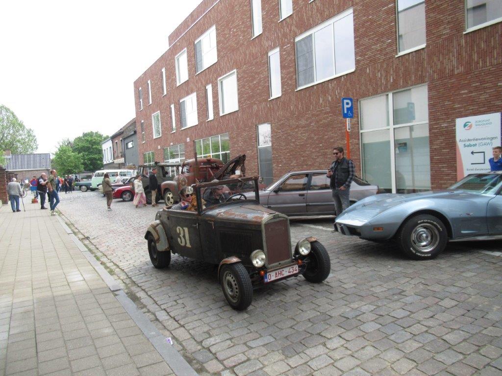 Vintage Aardbeifeesten en Oldtimerbrommerrit Waasland (Melsele) 2024