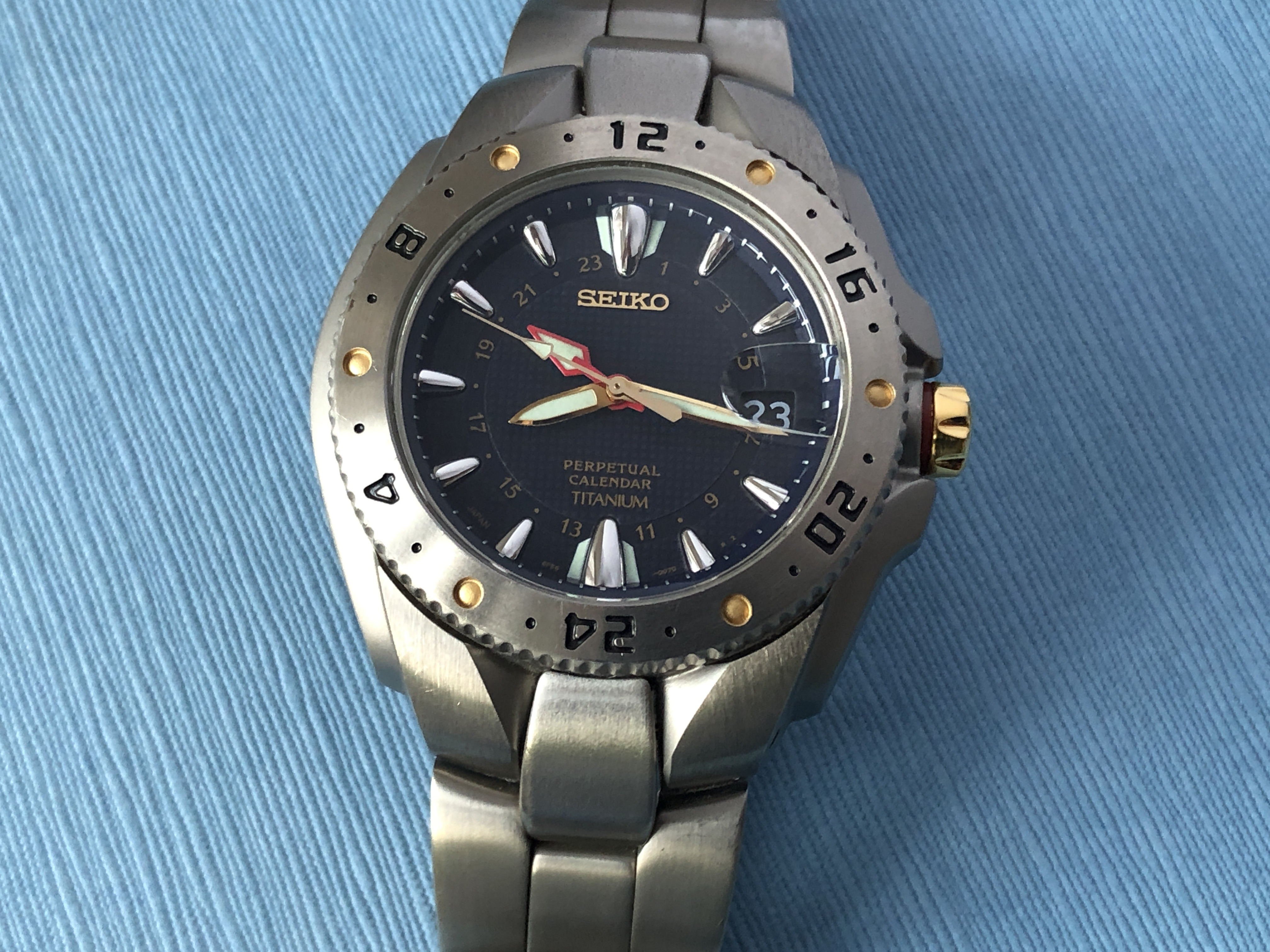 Seiko Perpetual Calendar GMT Titanium 8F56-0080 Seiko Perpetual Calendar GMT Titanium 8F56-0080