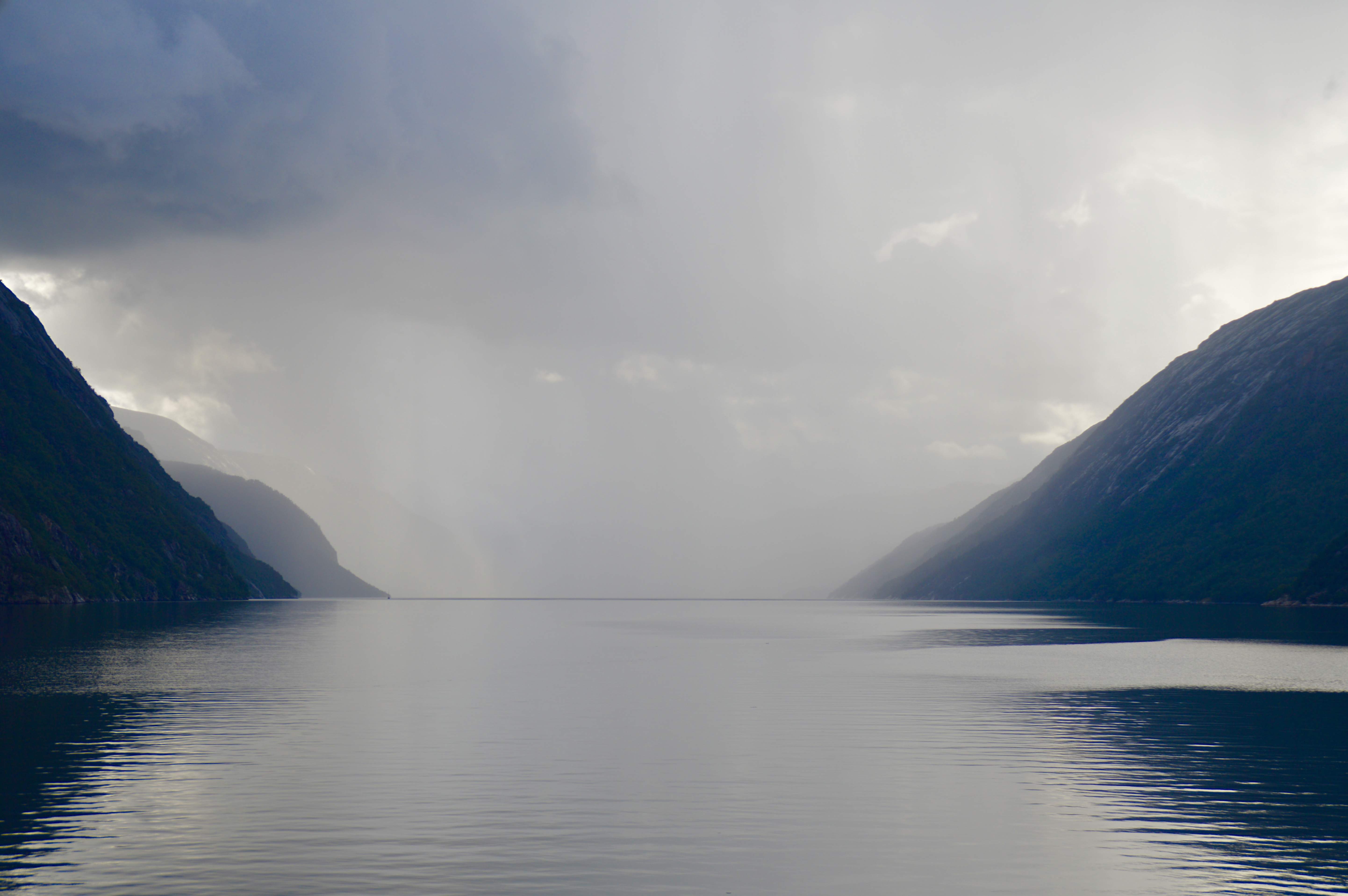 Lysebotnfjorden, Norway