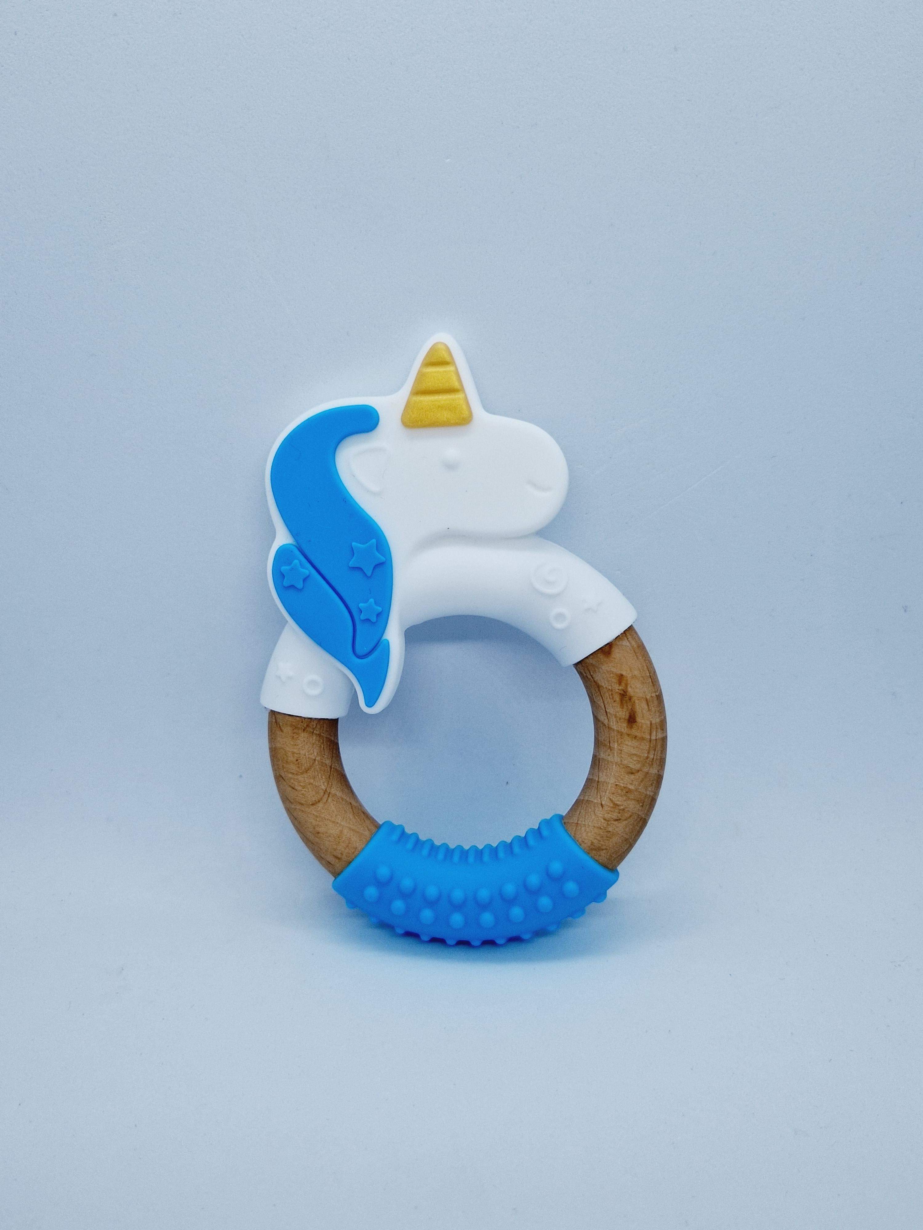 Beech wood and silicone teether