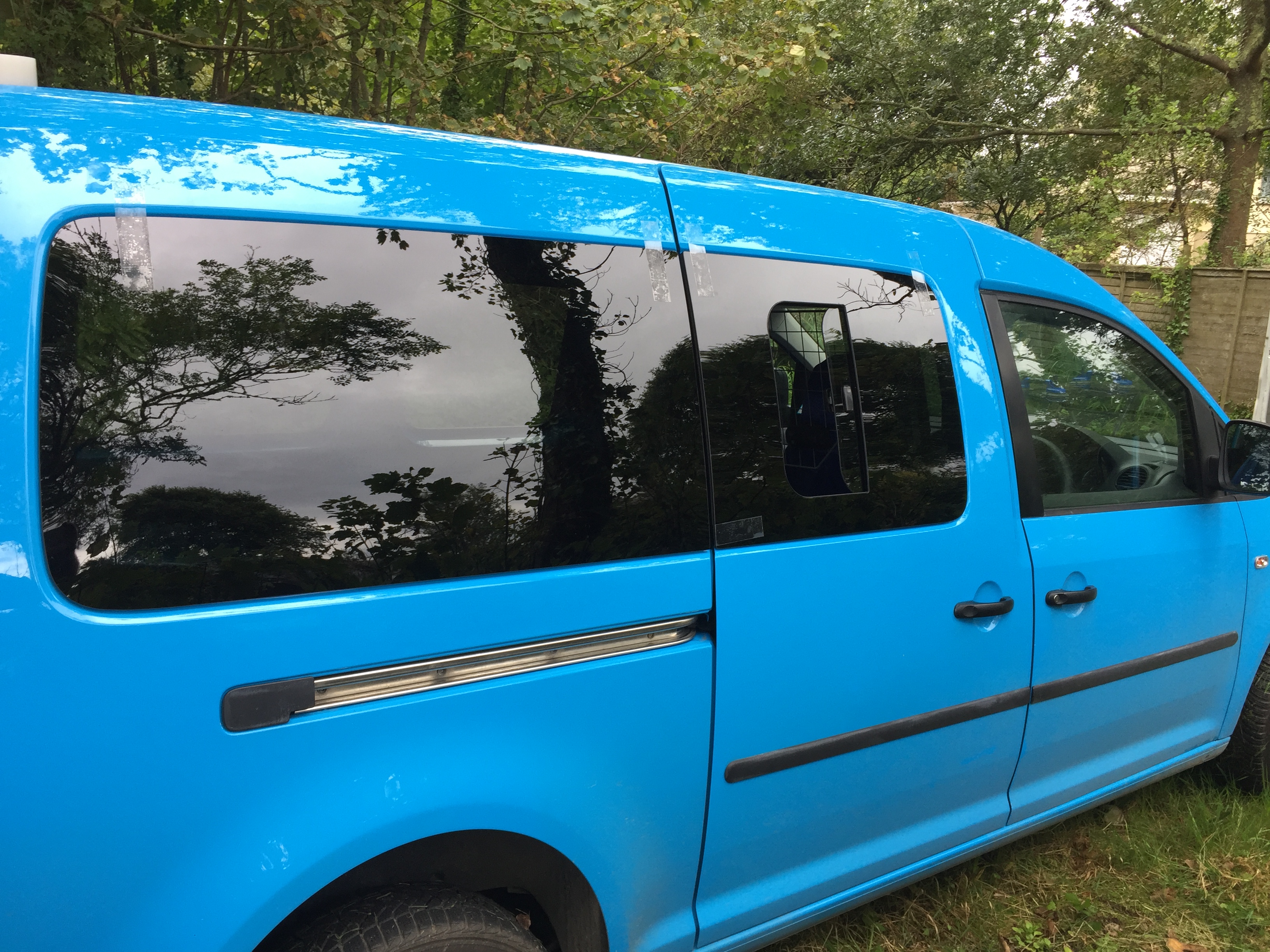 Vw Caddy Lwb Right Rear Quarter Window, Privacy Glass