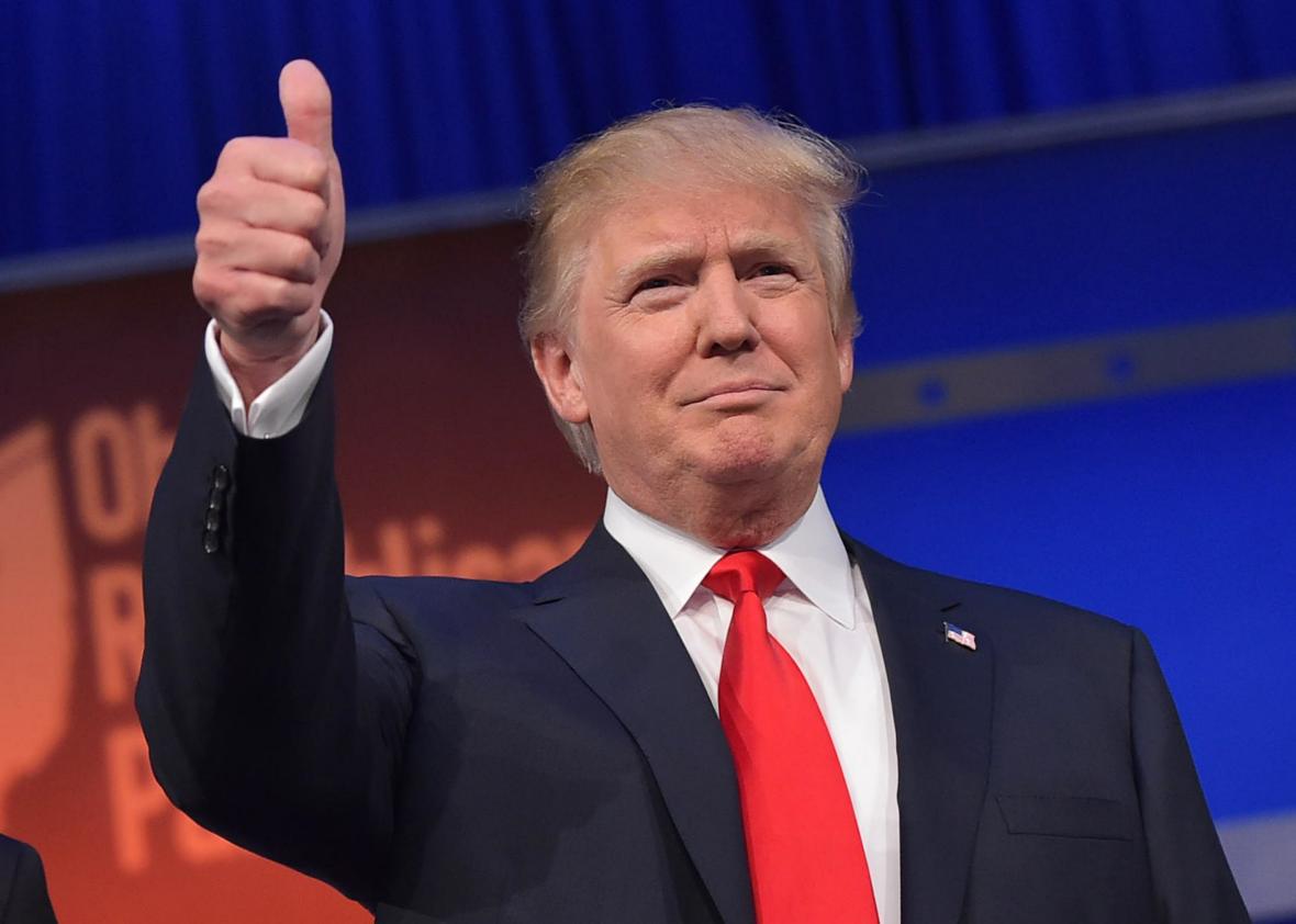 6360155002864306931045846527_483208412-real-estate-tycoon-donald-trump-flashes-the-thumbs-up.jpg.crop.promo-xlarge2.jpg