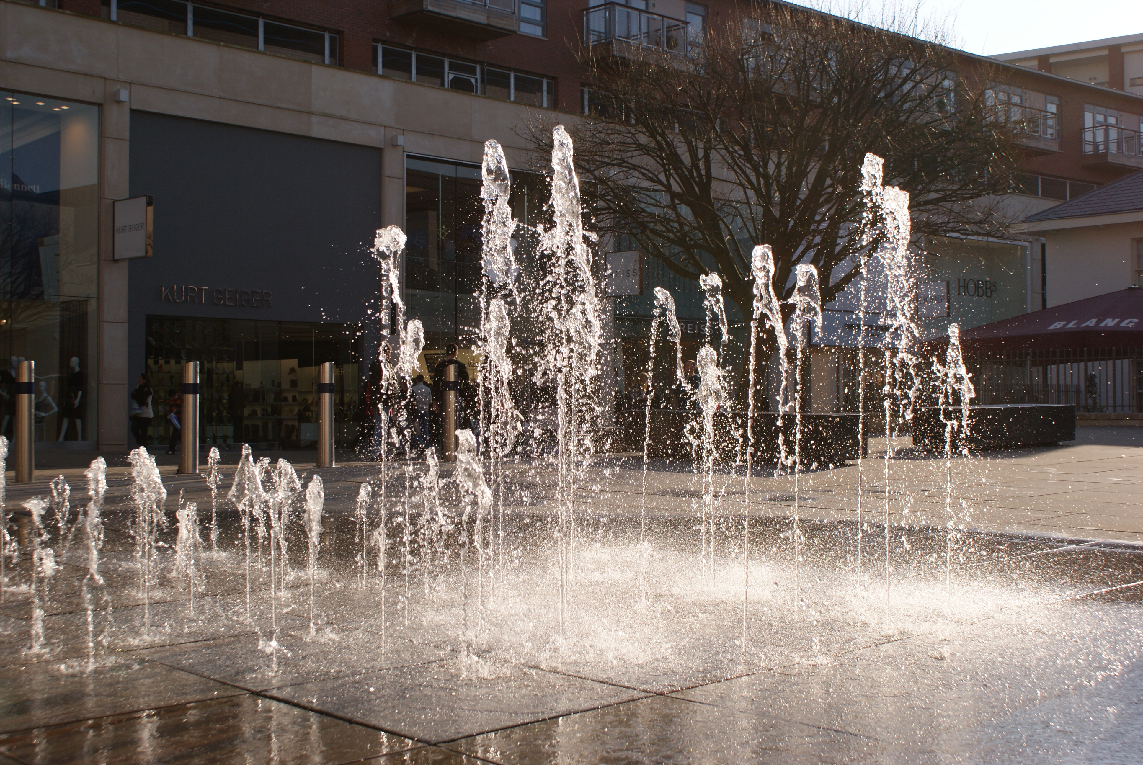 image of the fountains on the edge of Cabot Circus' shopping area