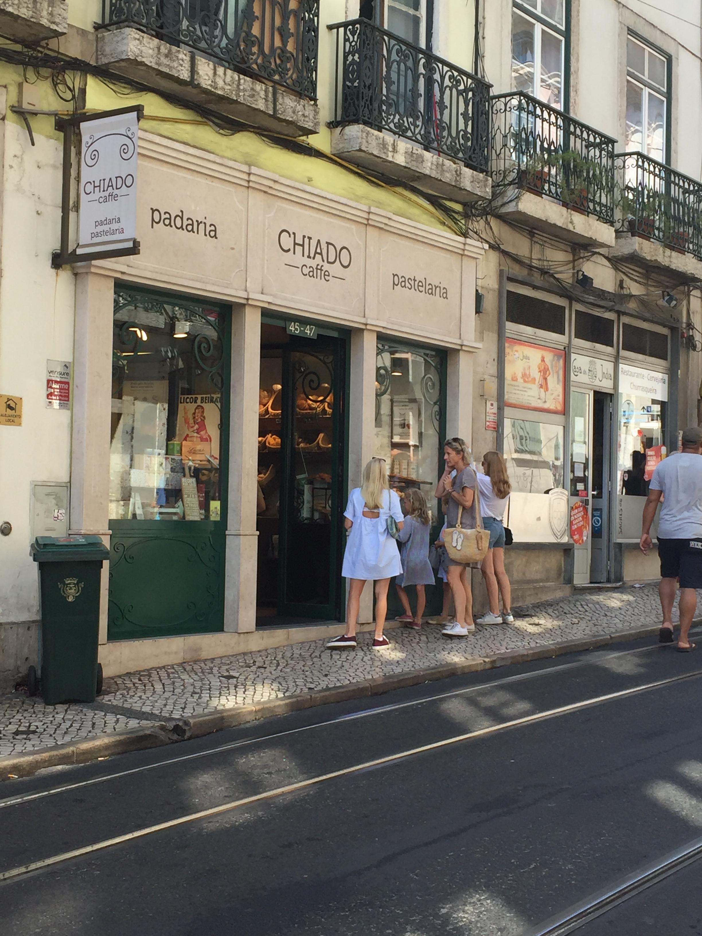 1-caffechiado2jpg
