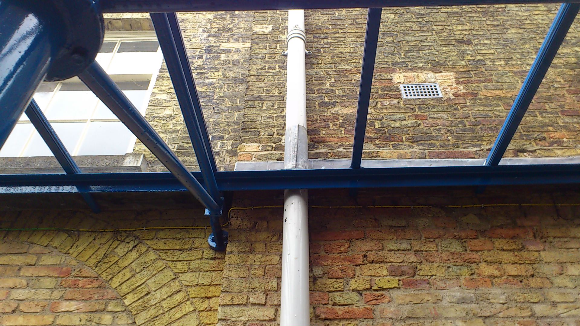 Glass canopy clean - Limescale and lead stain removal (After)