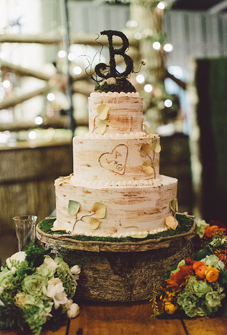 rusticweddingcakejpg