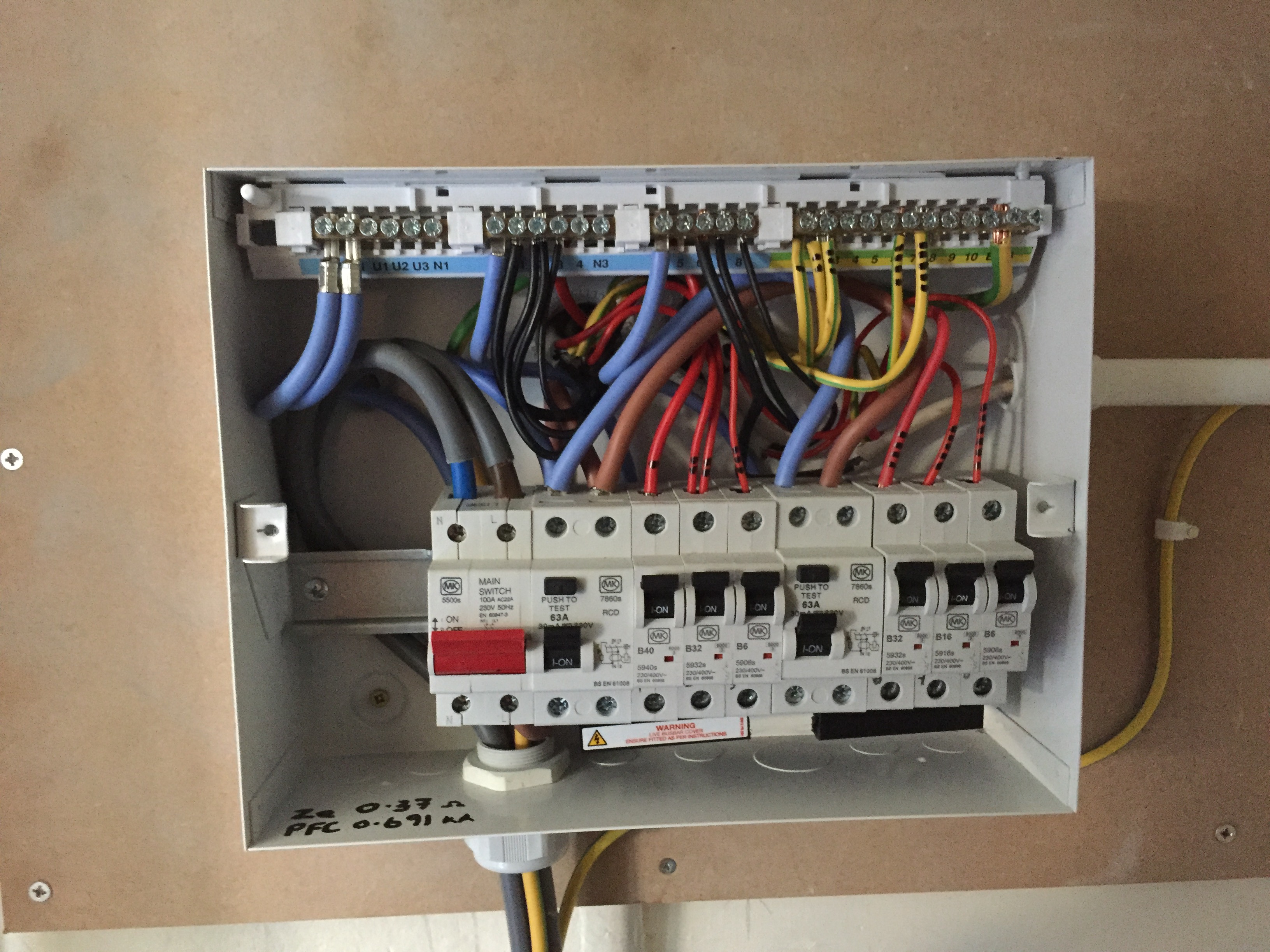 Installation of replacement domestic consumer unit