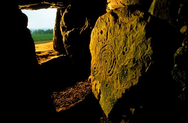 rockart_hilloftarajpg