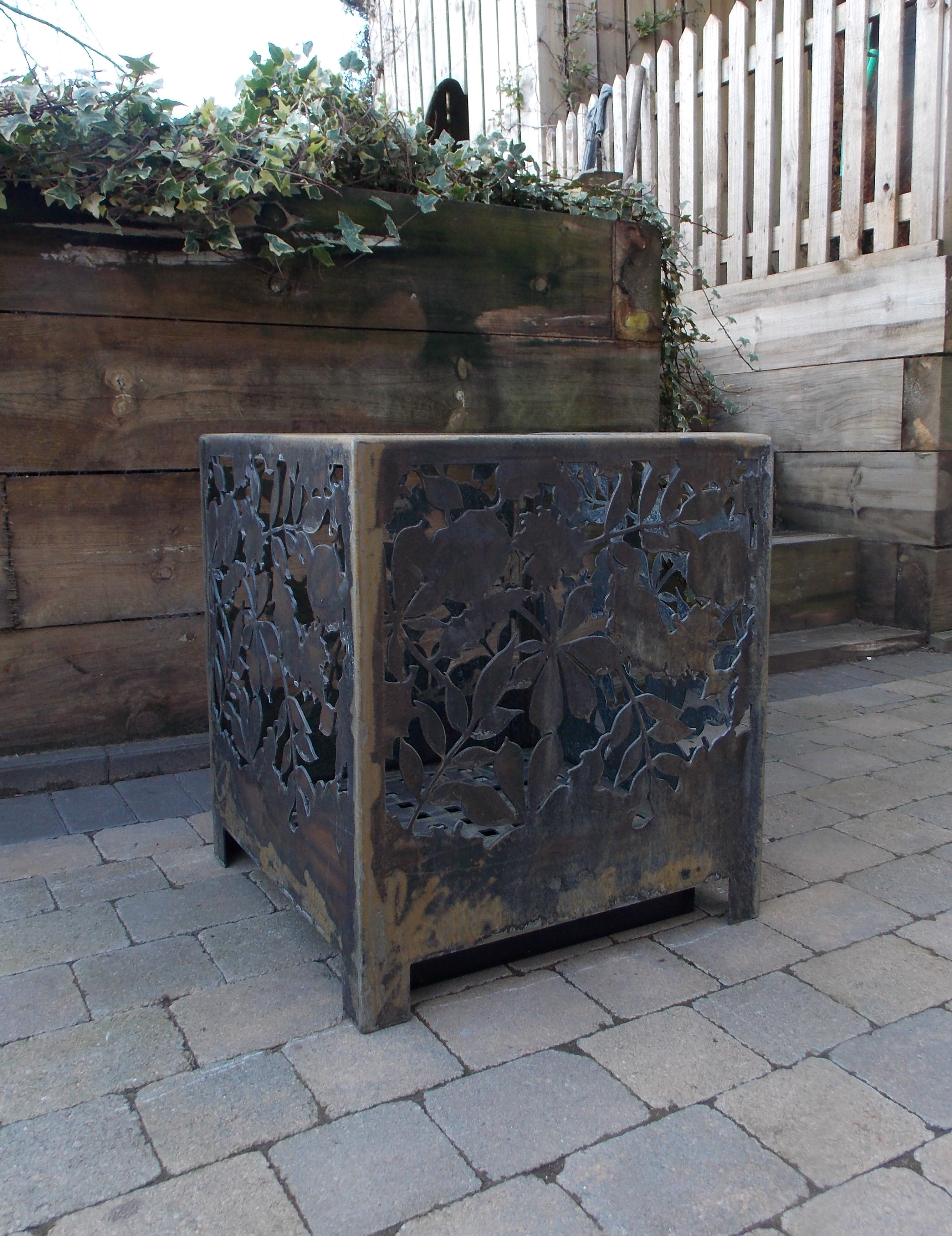 Leaf Cube Fire Pit Fire Cube Oxide finish