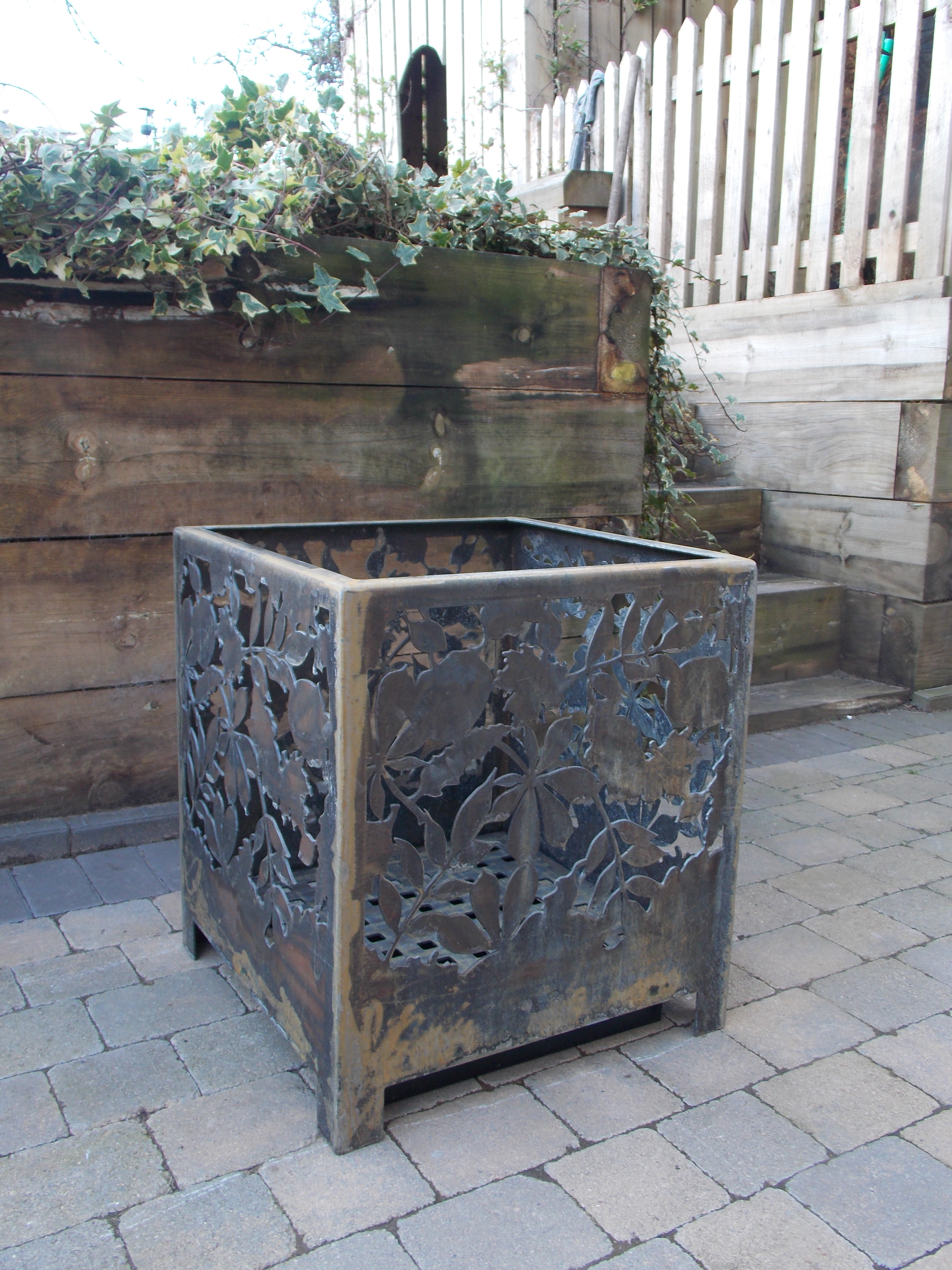 Leaf Cube Fire Pit Fire Cube Oxide finish