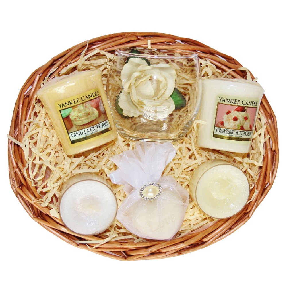 Candle Treat, Gift Basket - Gold