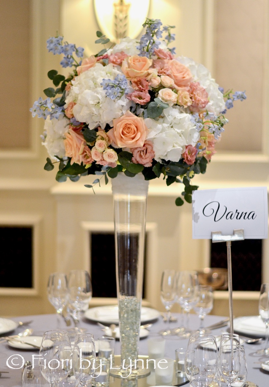 tall-centrepiece,white,blue,peach,summer.jpg
