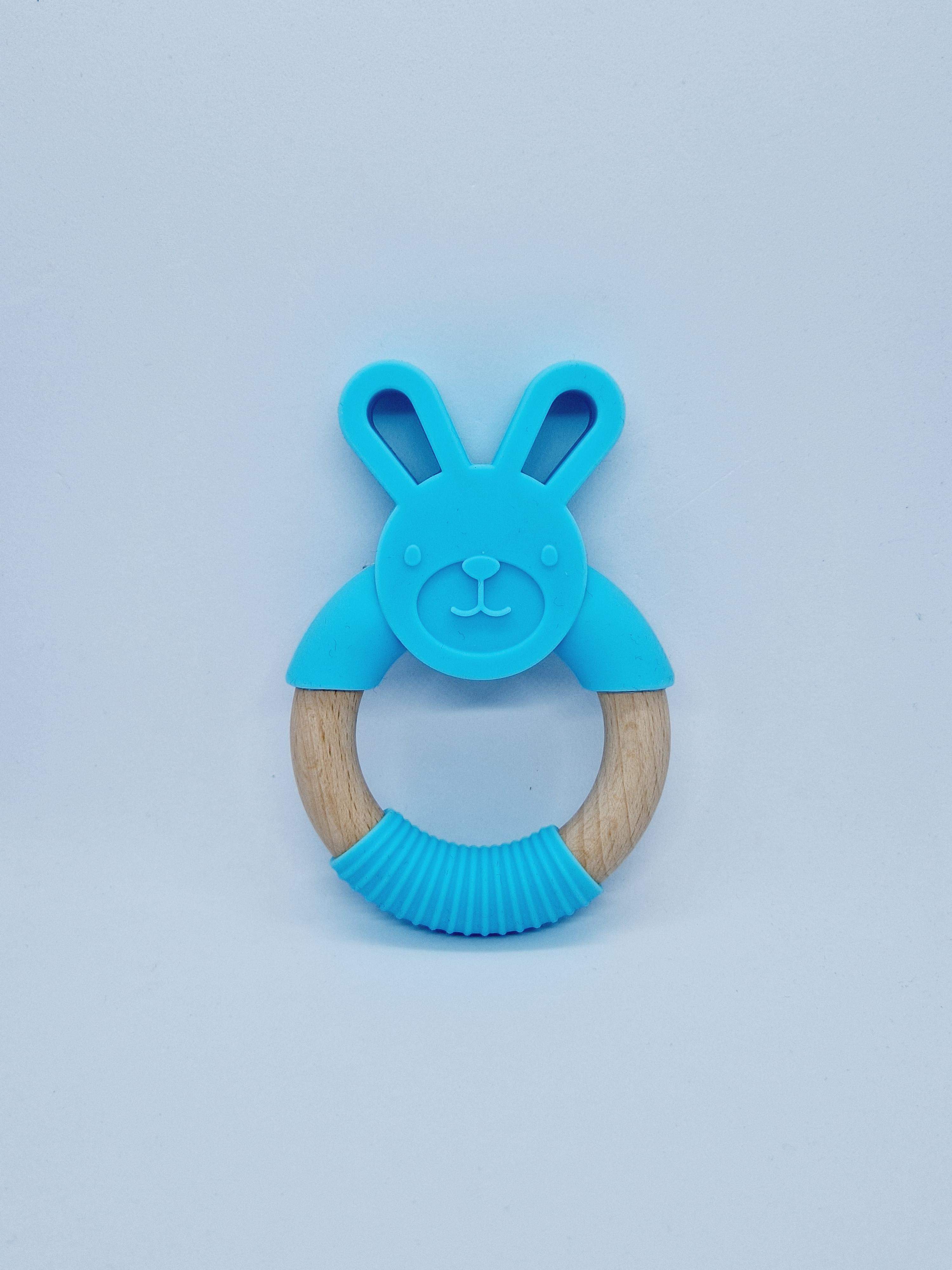 Beech wood and silicone teether