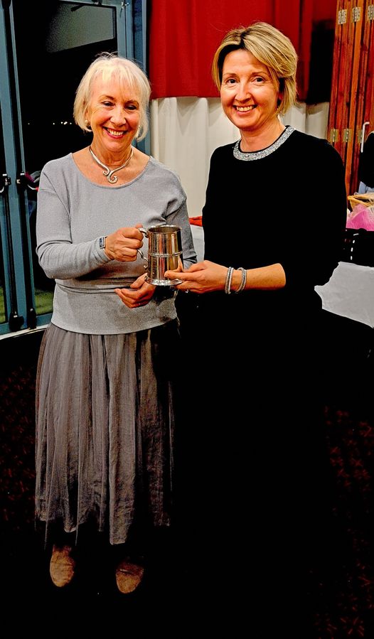 Runner Up to Best in Show - Anne O'Neill Flower Basket Award.