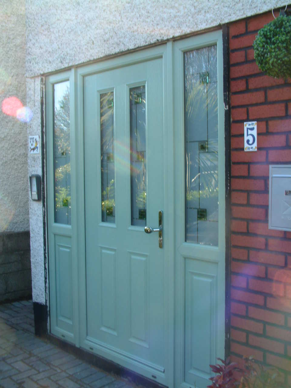 CHARTWELL GREEN APEER APM2 COMPOSITE DOOR FITTED BY ASGARD WINDOWS IN DUBLIN 24.