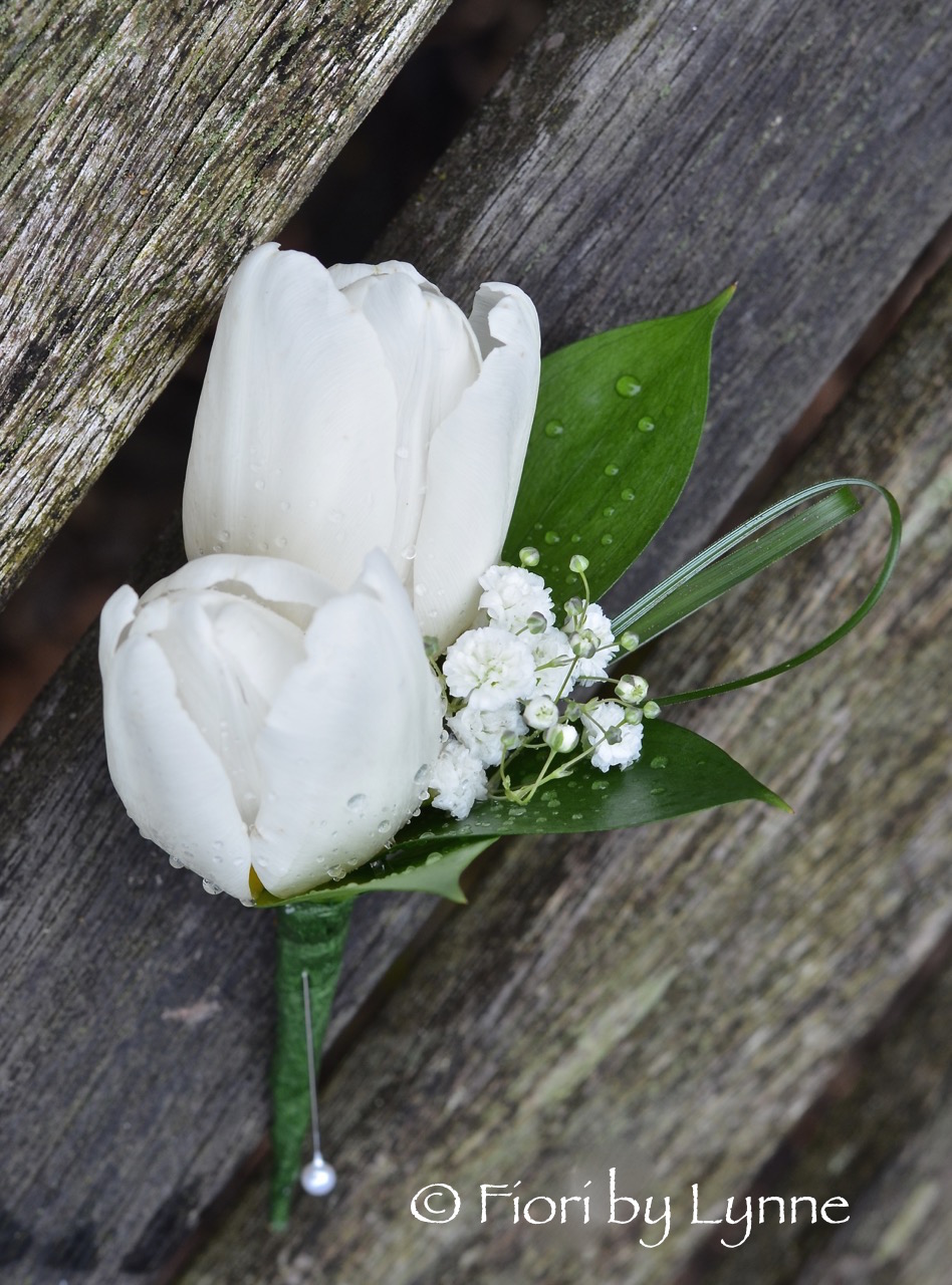 buttonhole-white-tulips-gyp-grass-looped1.jpg