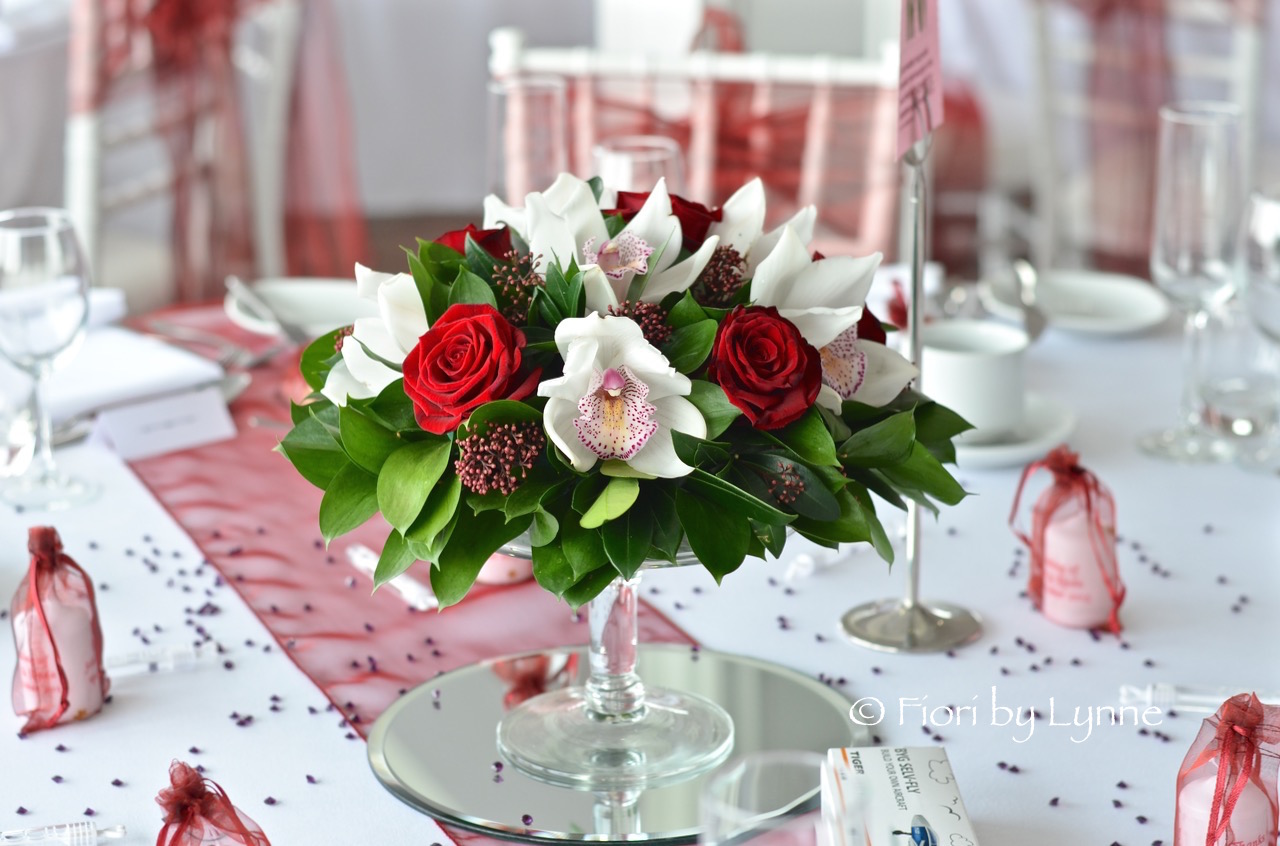 elegantautumnlowtablecentreroseorchidskimmiareds1.jpg