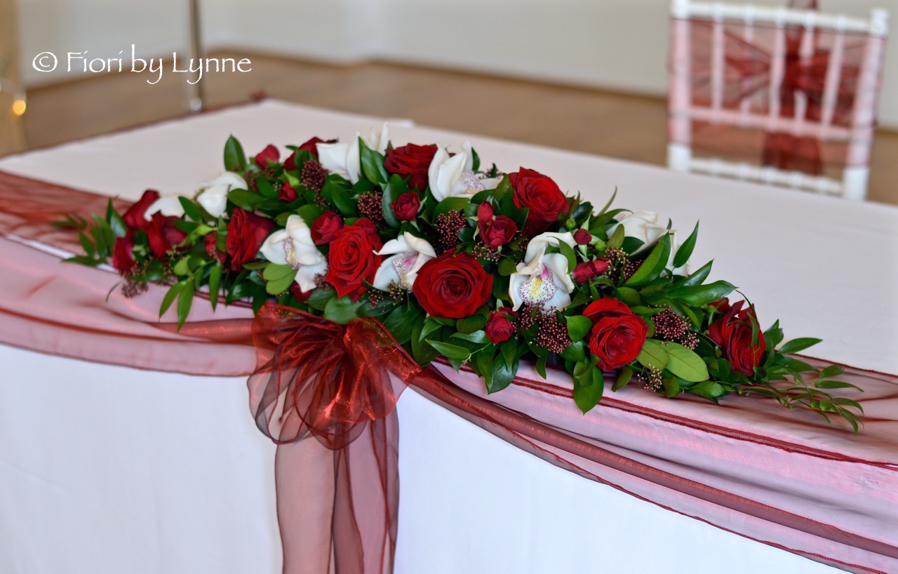 longlowrose-orchid-skimmiaautumn-weddingreds1.jpg