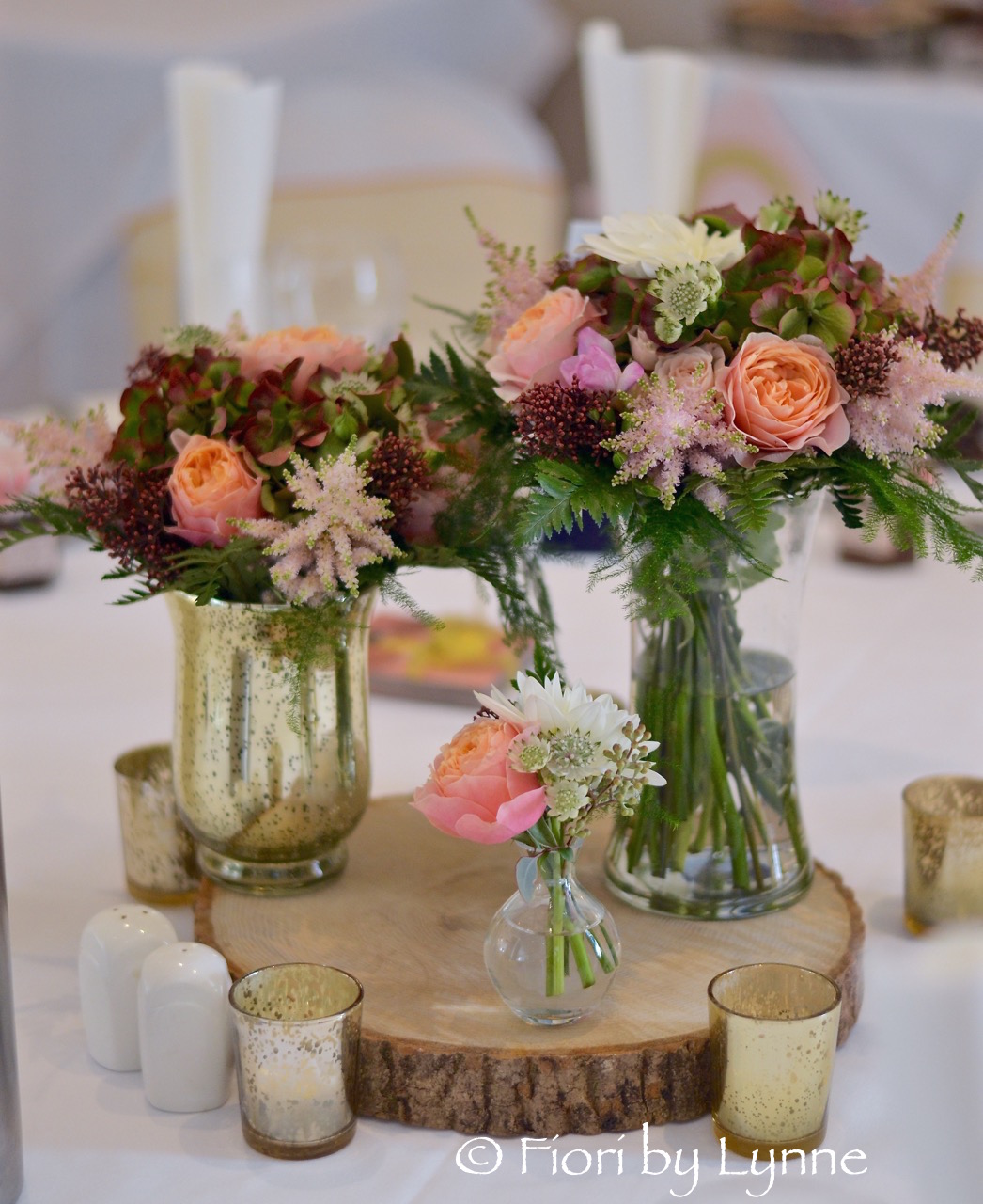 mixed-vase-low-centrepiece-rustic-log-slice.jpg