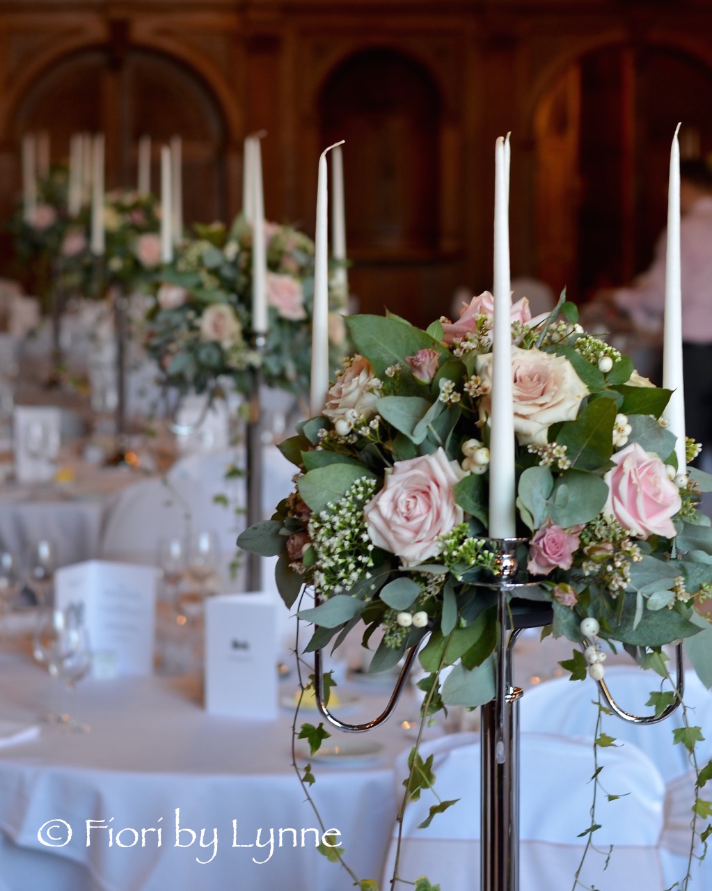 rhinefieldhouse-candelabra-wedding-flowers-natural-coffee-blush.jpg