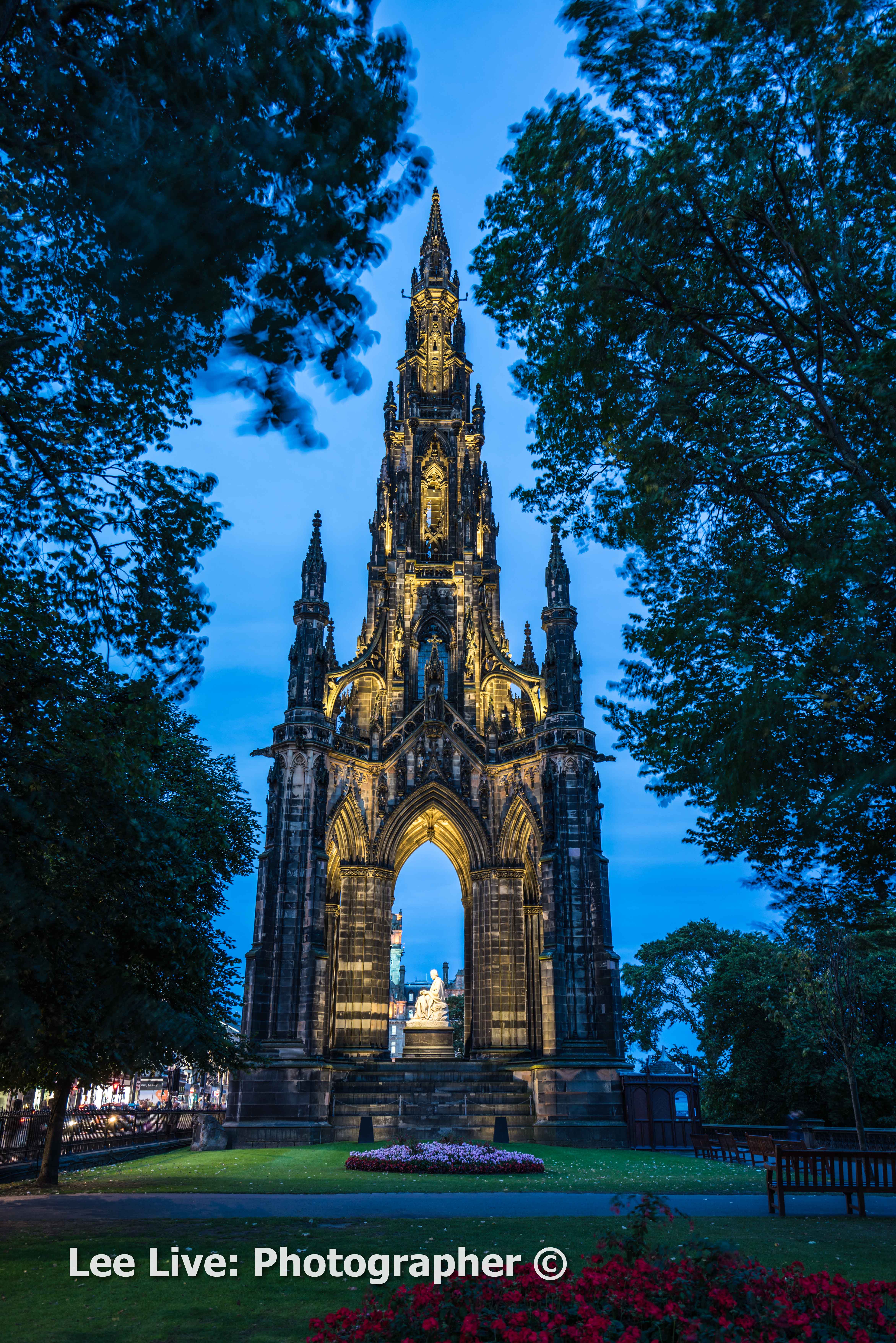 Монумент скотта эдинбург. Scott Monument в Эдинбурге. Walter Scott Monument. Walter Scott Monument Edinburgh. Памятник Вальтеру Скотту в Шотландии.