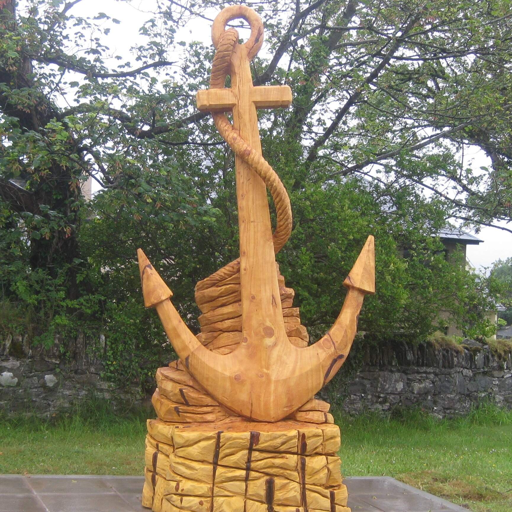 Anchor sculpture by An Fear Coillte