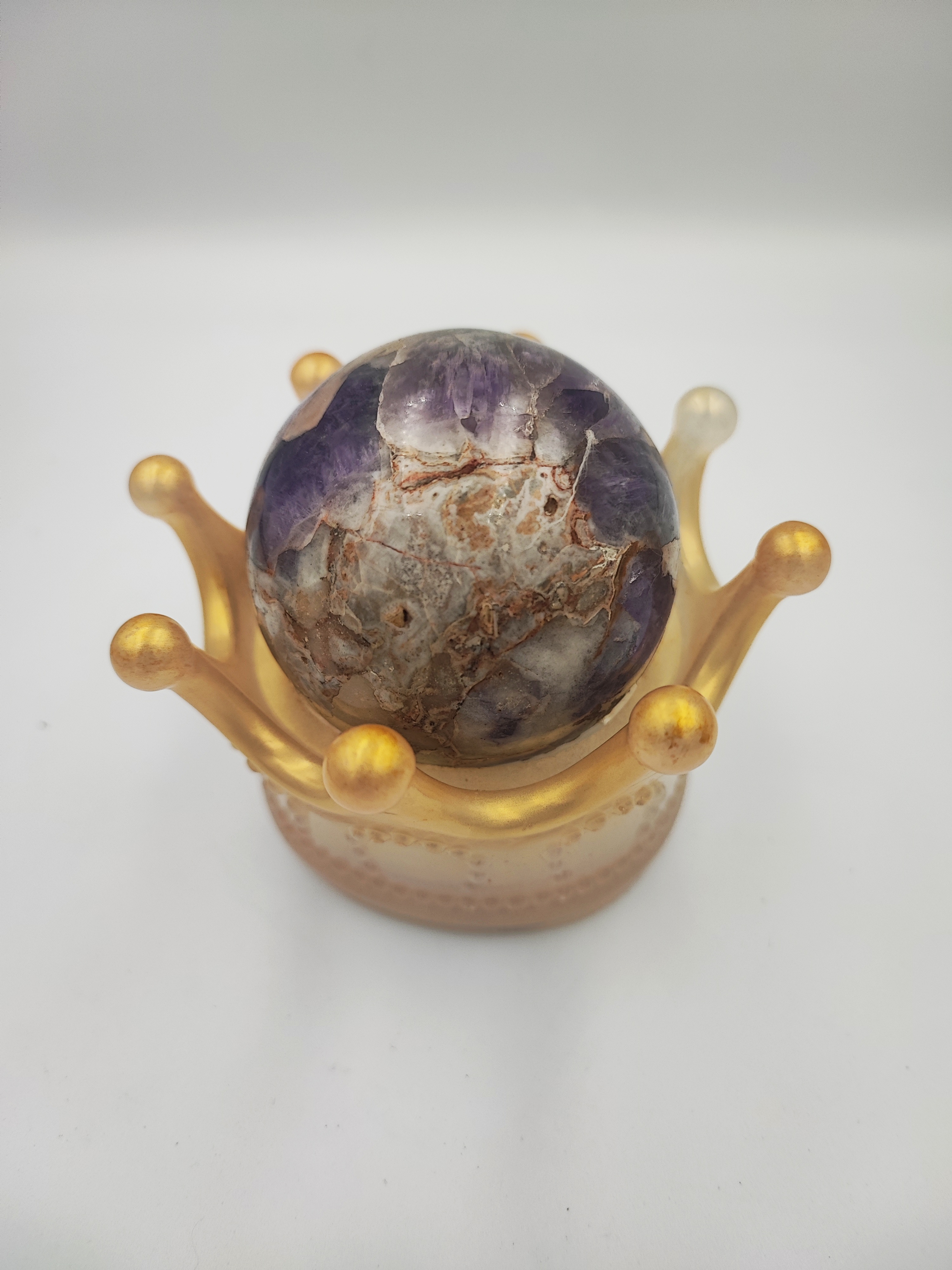 Corona de selenita para esfera de piedras preciosas