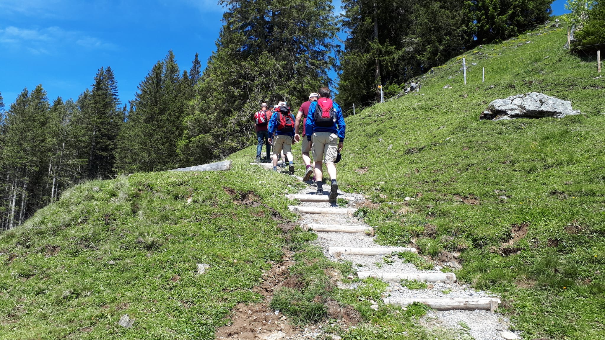 Wanderung  zur Brunnihütte SAC und zum Härzlisee