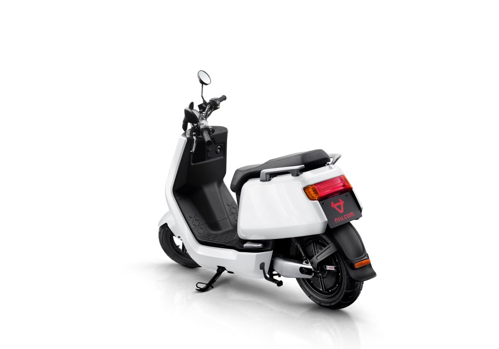 E SCOOTER NQIS 45 WIT STD 2023