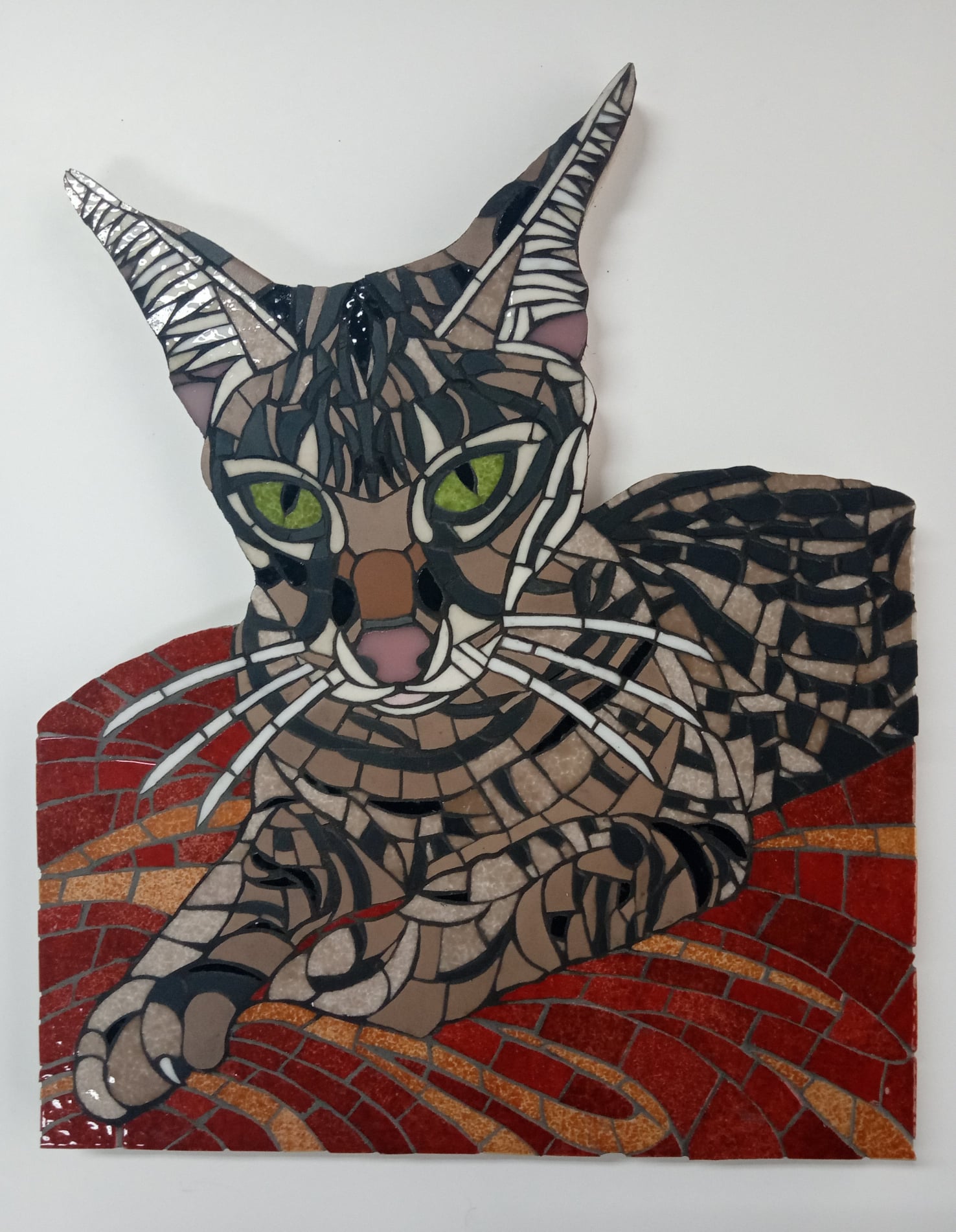 Dit mozaiek van deze Savannah kat is in opdracht gemaakt voor een klant in Amerika.
