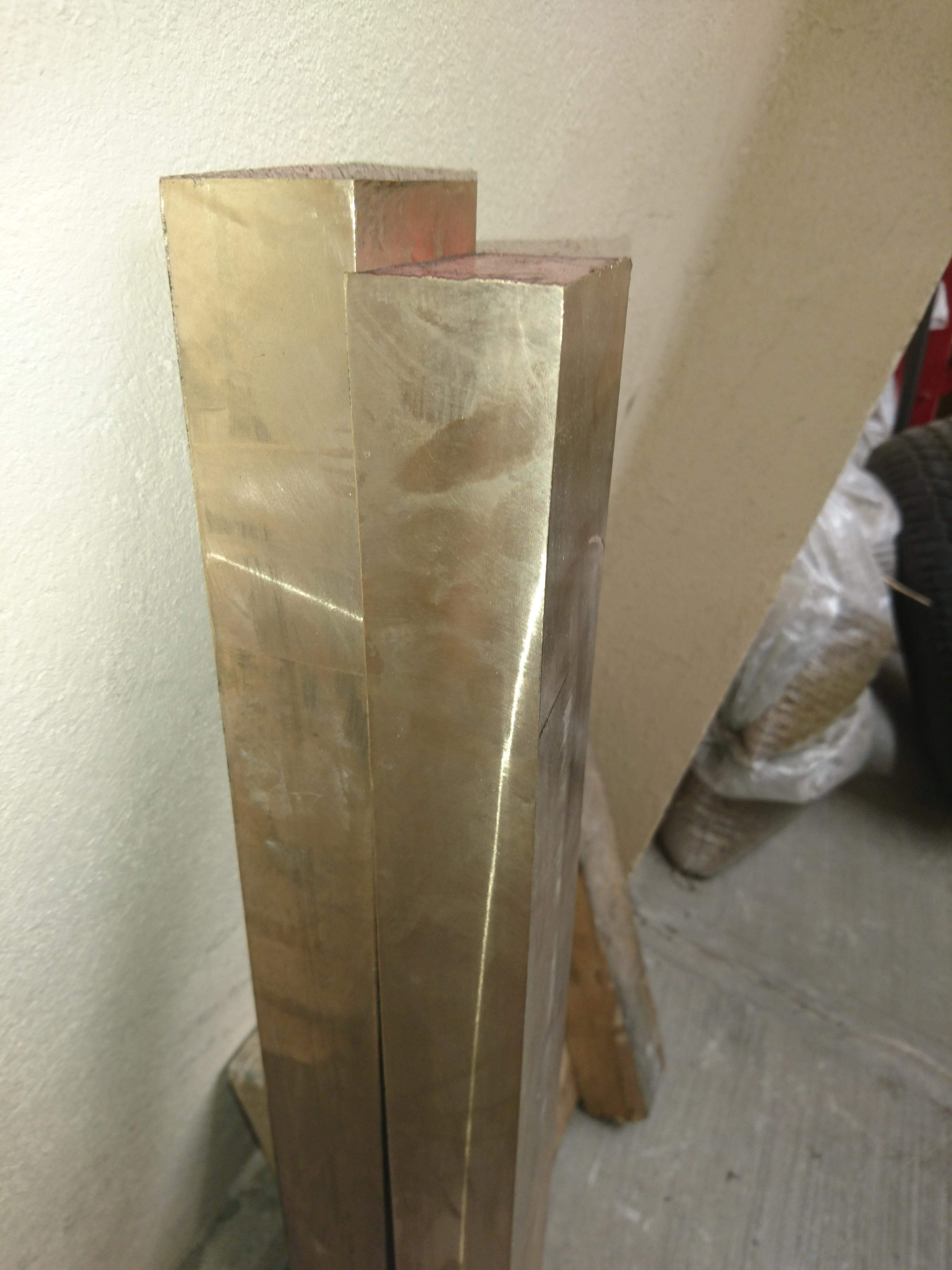 Barra cuadrada de bronce al aluminio, de gran dureza y hermoso brillo