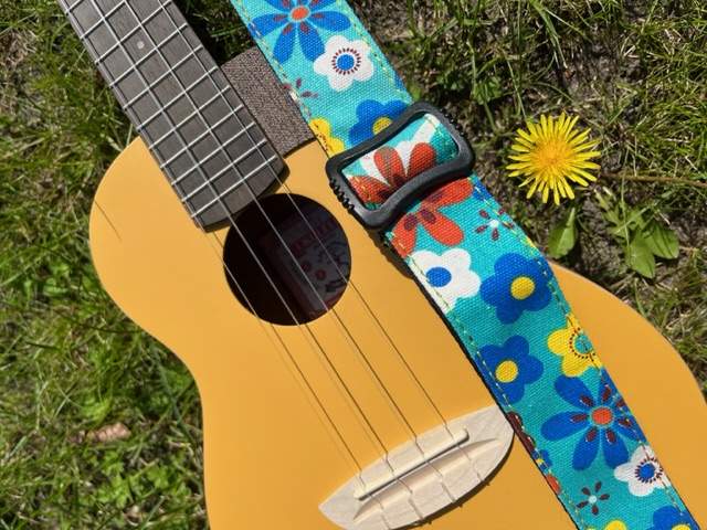 Hippie draagband ukulele