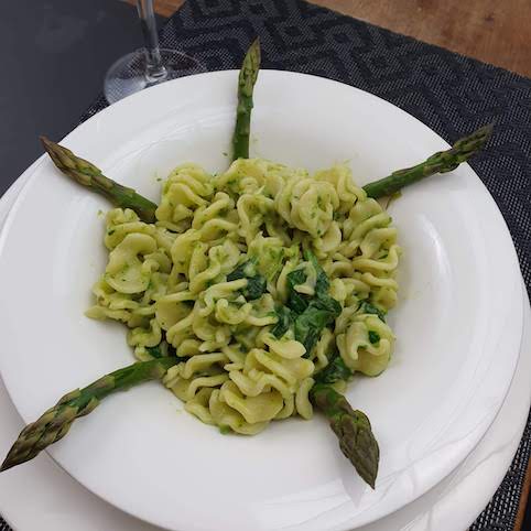 FIORITA Festoni con asparagi e spinaci2jpg