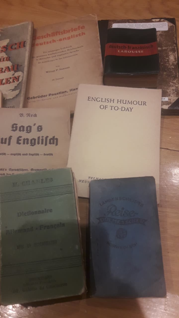 10 Duitse soldaten woordenboeken verschillende talen 1933-1945/ derde rijk