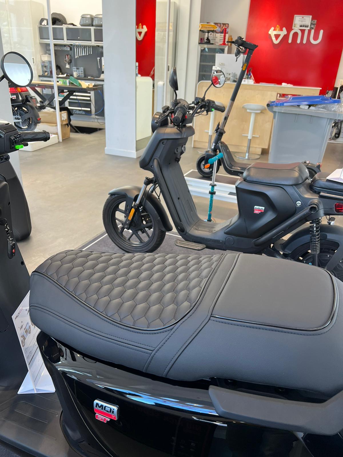 MQI GT Custom zadels/seats