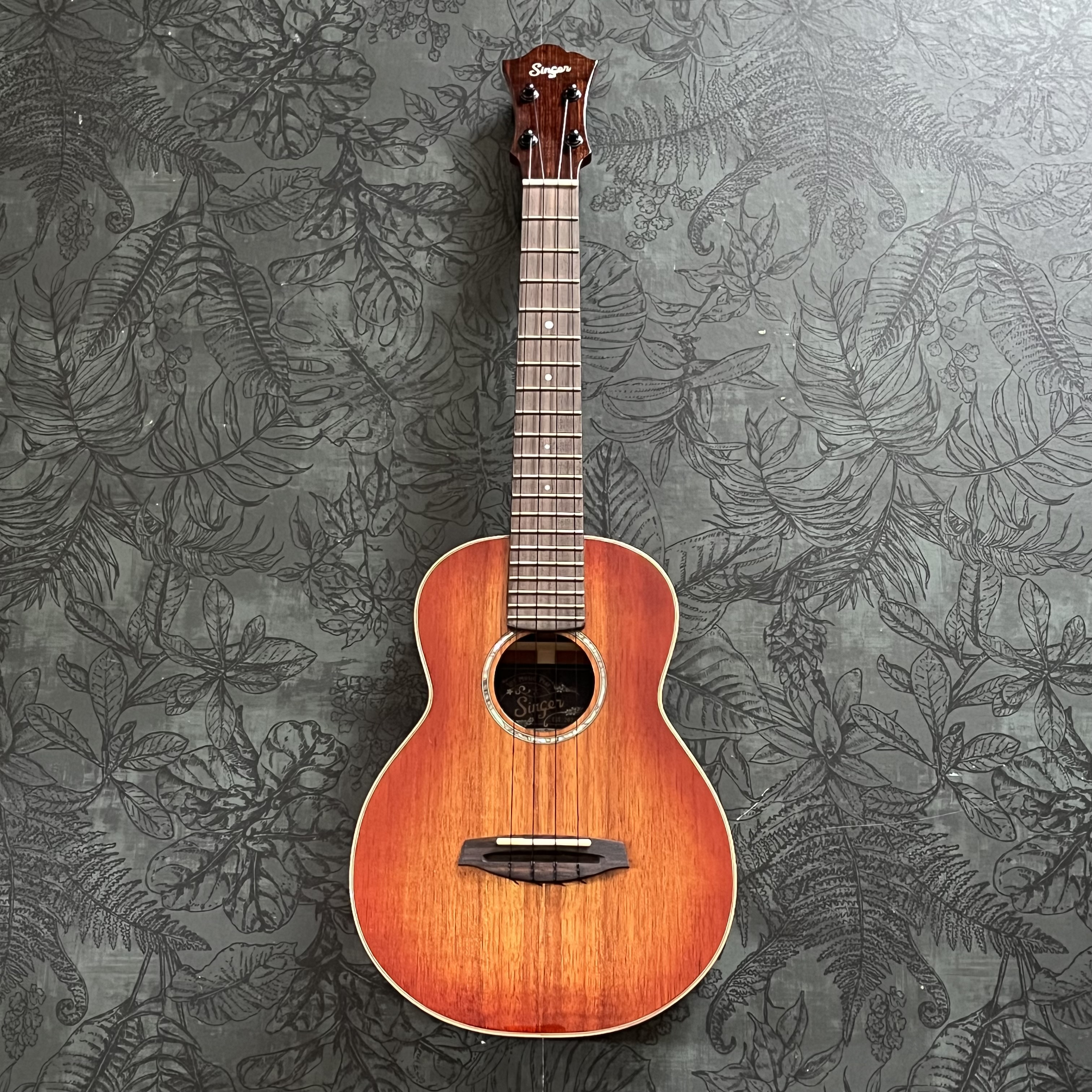 Singer ice tea RT1K-IT koa ukulele