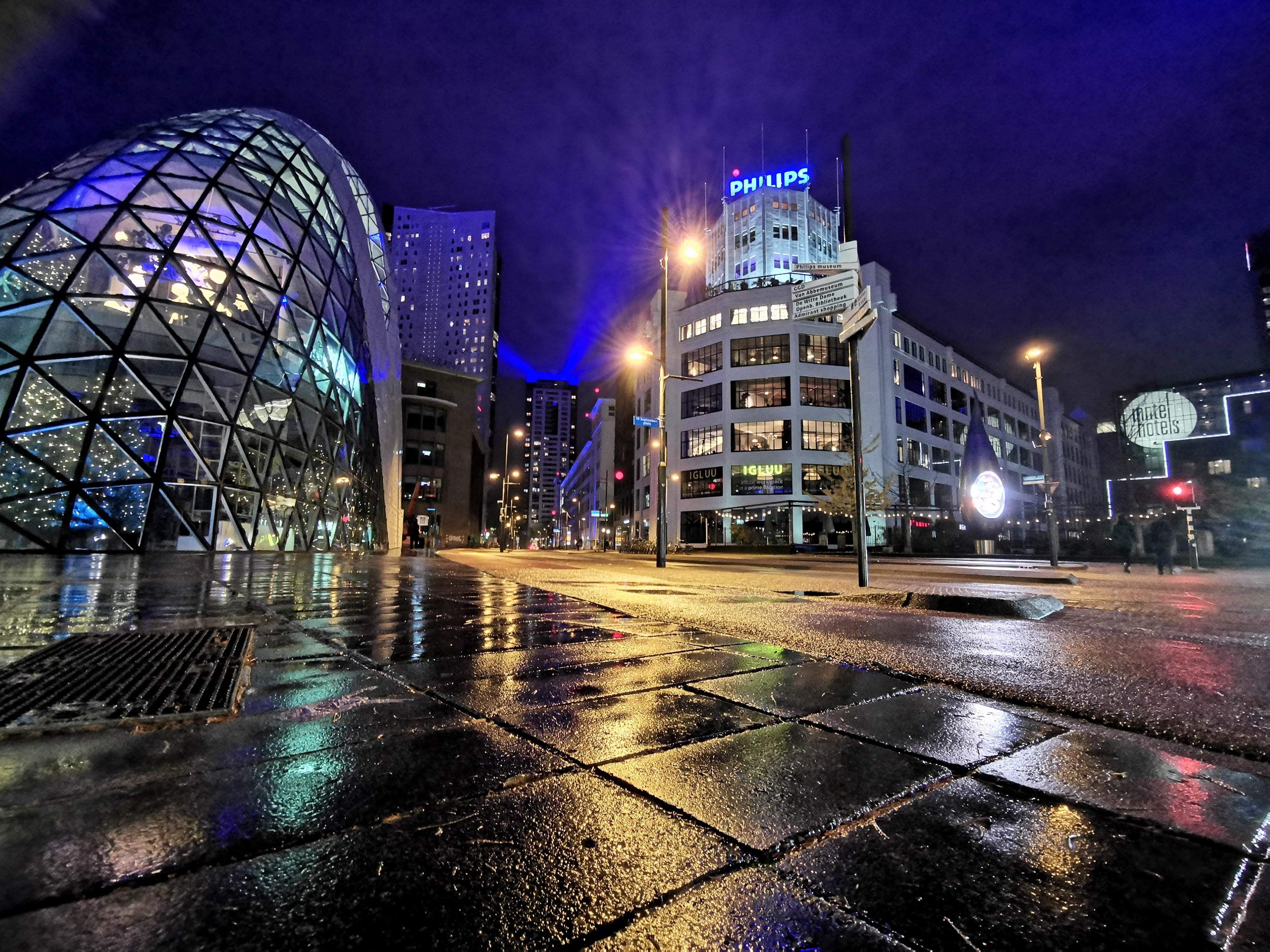 Eindhoven by night ii