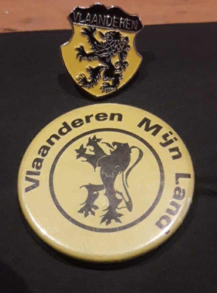 1 pin Vlaanderen en een opsteekspeld Vlaanderen mijn land