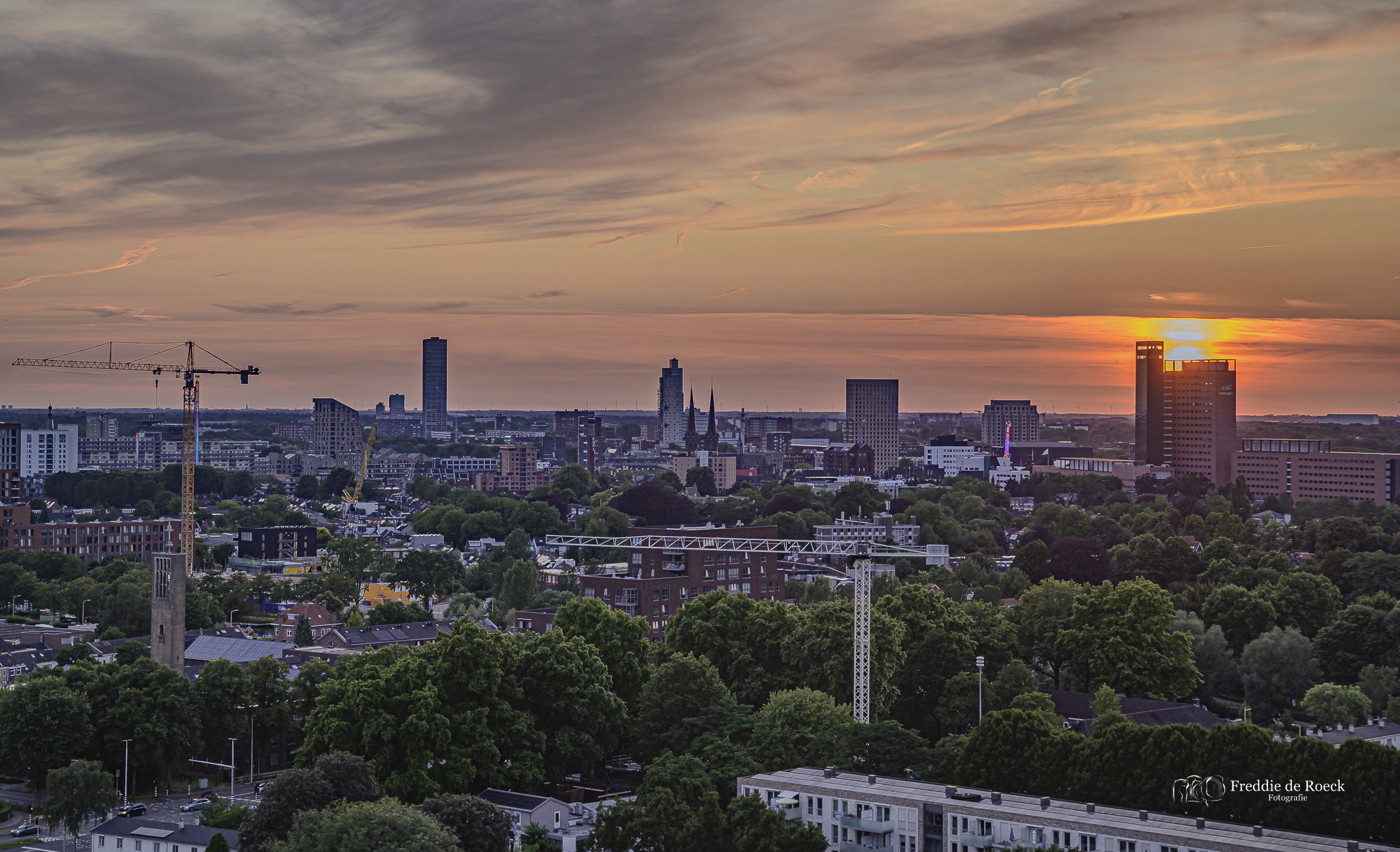  Skyline  Tilburgse kermis  _  Foto _ Freddie de Roeck  _  28  Juli 2024  _ -4jpg