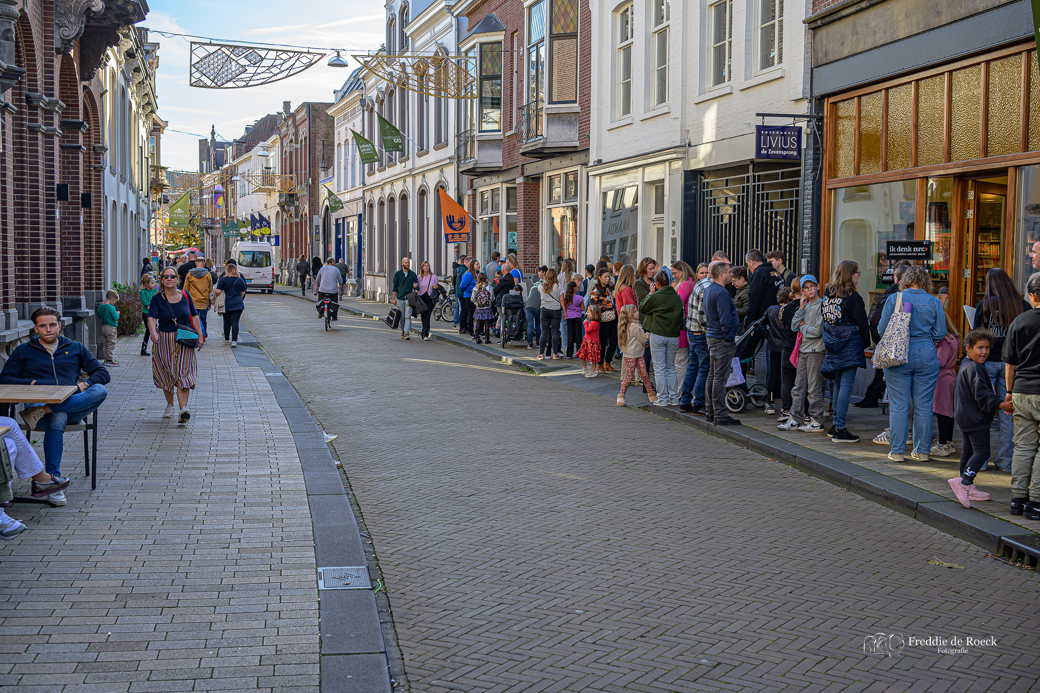 Flemming  _  Selfies  Signeersessie _ Sounds Tilburg  _  Foto _ Freddie de Roeck _ 26 okt 2024  -19jpg