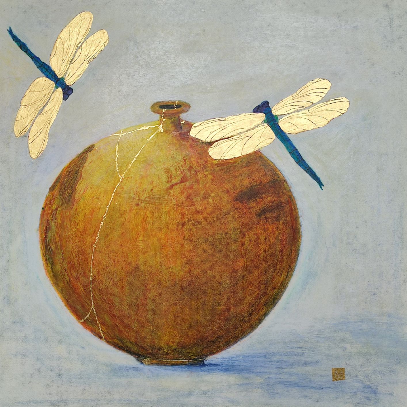 Painting of an amber coloured kintsugi vessel with two dragonflies